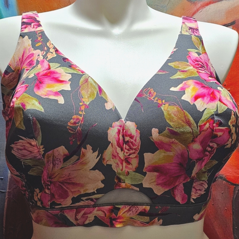 Cacique Floral sports bra Size 44DDD